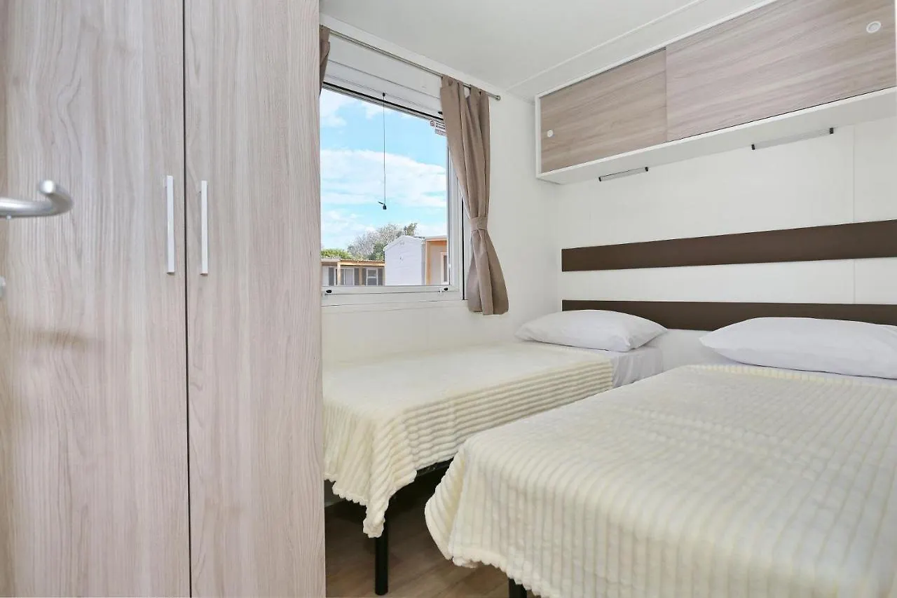Apartments By The Sea Pasman - 17406
