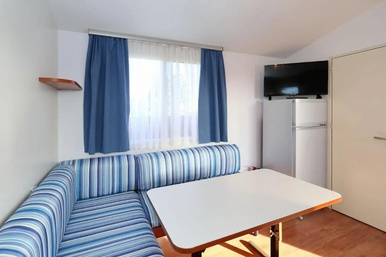 Apartments By The Sea Pasman - 17406