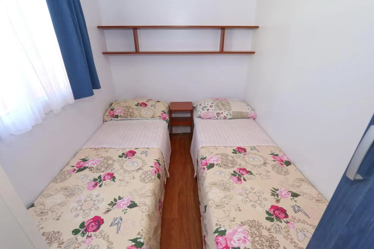 Apartments By The Sea Pasman - 17406